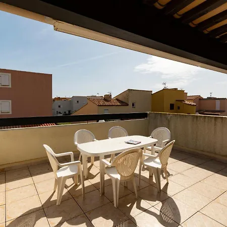 1 Bedroom Plus Cabin Apartment For 6 *